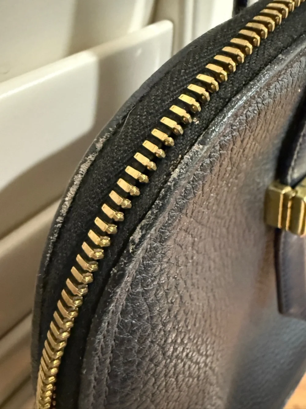 Classic Dooney & Bourke All Weather Leather Purse in Navy